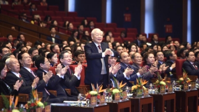 Party Chief: Farmers should be center of agricultural development