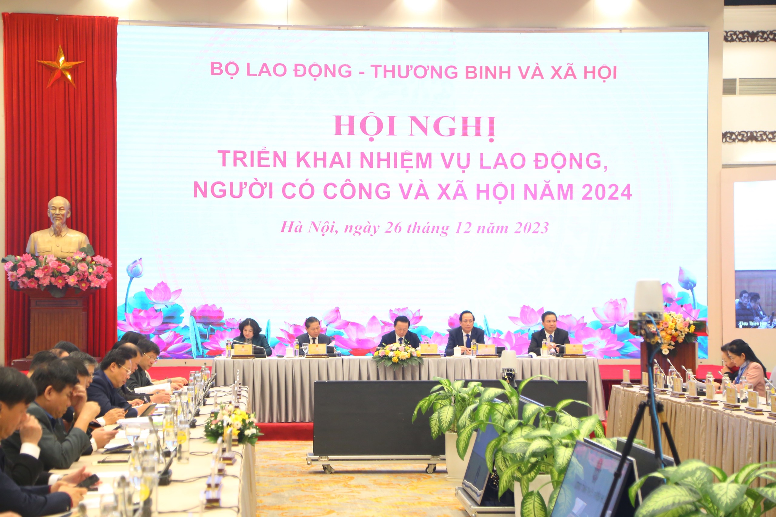 To&agrave;n cảnh hội nghị. Ảnh - Tống Gi&aacute;p.