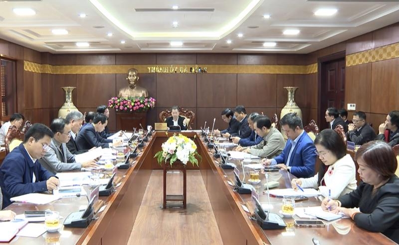 Da Nang to build master plan on semiconductor development