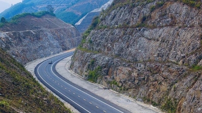Transport ministry proposes expanding central region expressway
