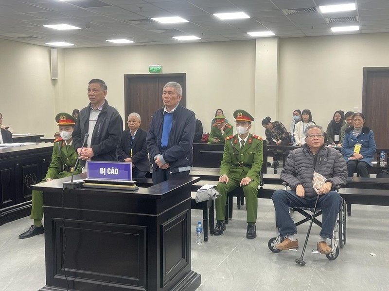 Các bị cáo tại tòa.