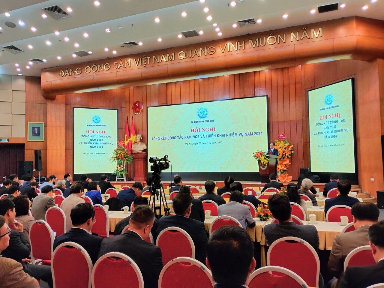 Ph&oacute; Thủ tướng Trần Lưu Quang ph&aacute;t biểu chỉ đạo hội nghị.