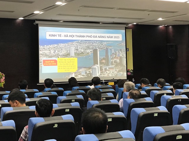 Họp báo công bố số liệu thống kê kinh tế - xã hội năm 2023 của UBND Tp. Đà Nẵng. Ảnh Ngô Anh Văn.