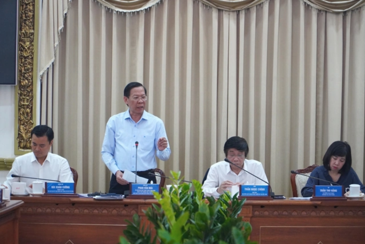 Ông Phan Văn Mãi, Chủ tịch UBND TP.HCM: 