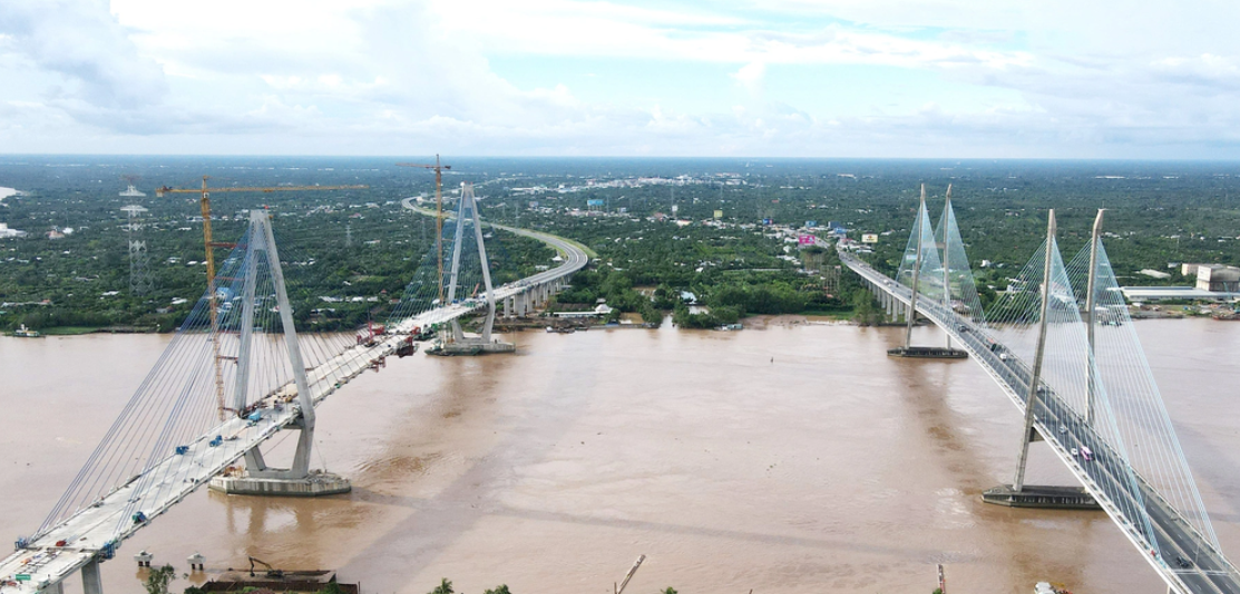 Tổng số đường bộ cao tốc nước ta đến thời điểm hiện nay đạt 1.892km.