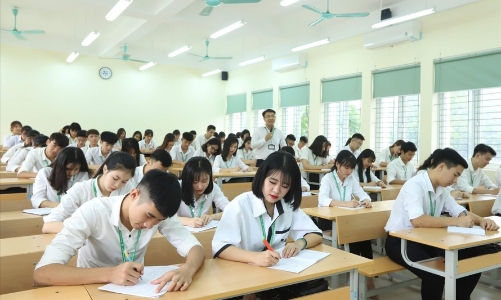 Chính thức điều chỉnh lộ trình tăng học phí đại học