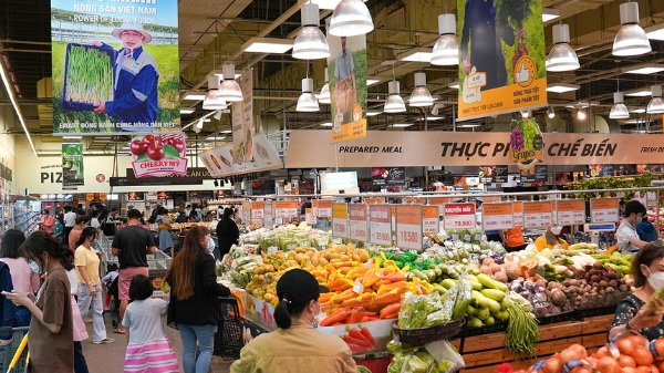Cuộc đua rầm rộ vào phân khúc đại siêu thị dù sức mua chưa hồi phục