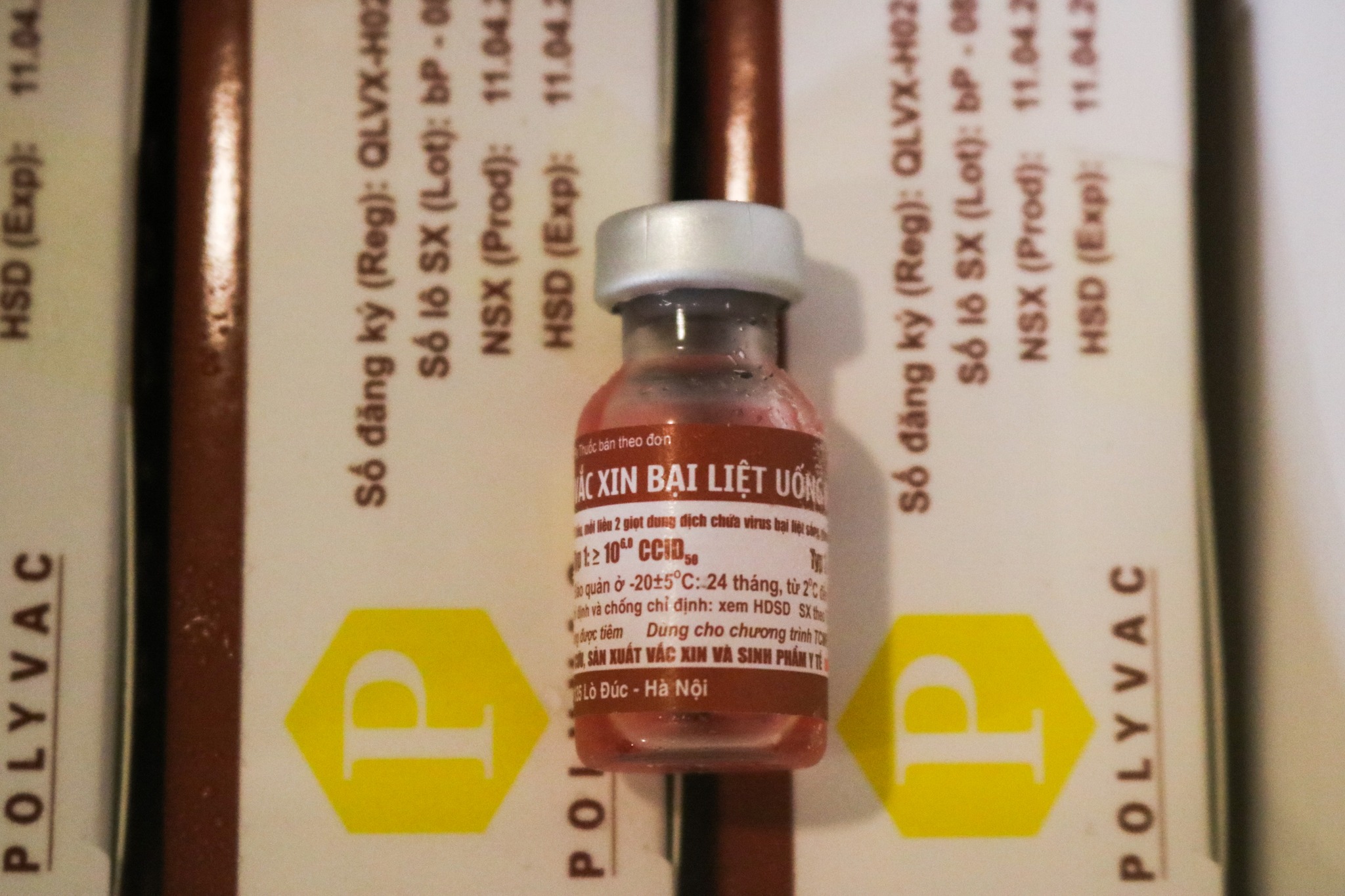Một trong các loại vaccine được cung ứng cho tiêm chủng mở rộng. Ảnh - Phương Thảo. 