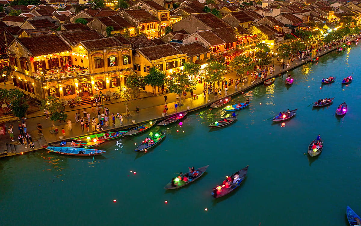 Thời báo uy tín nước Úc vinh danh Việt Nam là một trong 5 điểm đến lý tưởng để đón năm mới cùng gia đình và bạn bè.