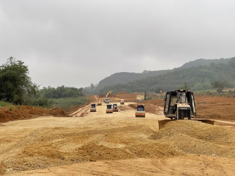 PM calls for transport projects to be sped up
