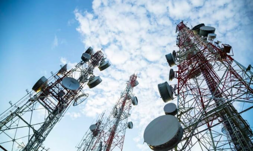 Tổng doanh thu viễn thông năm 2023 chỉ tăng 0,41%