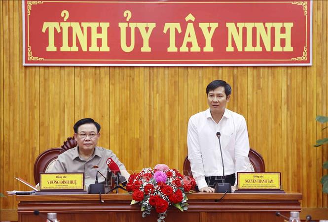 Chủ tịch Quốc hội Vương Đình Huệ làm việc với Ban Thường vụ Tỉnh ủy Tây Ninh