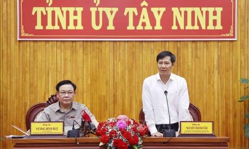 Chủ tịch Quốc hội Vương Đình Huệ làm việc với Ban Thường vụ Tỉnh ủy Tây Ninh