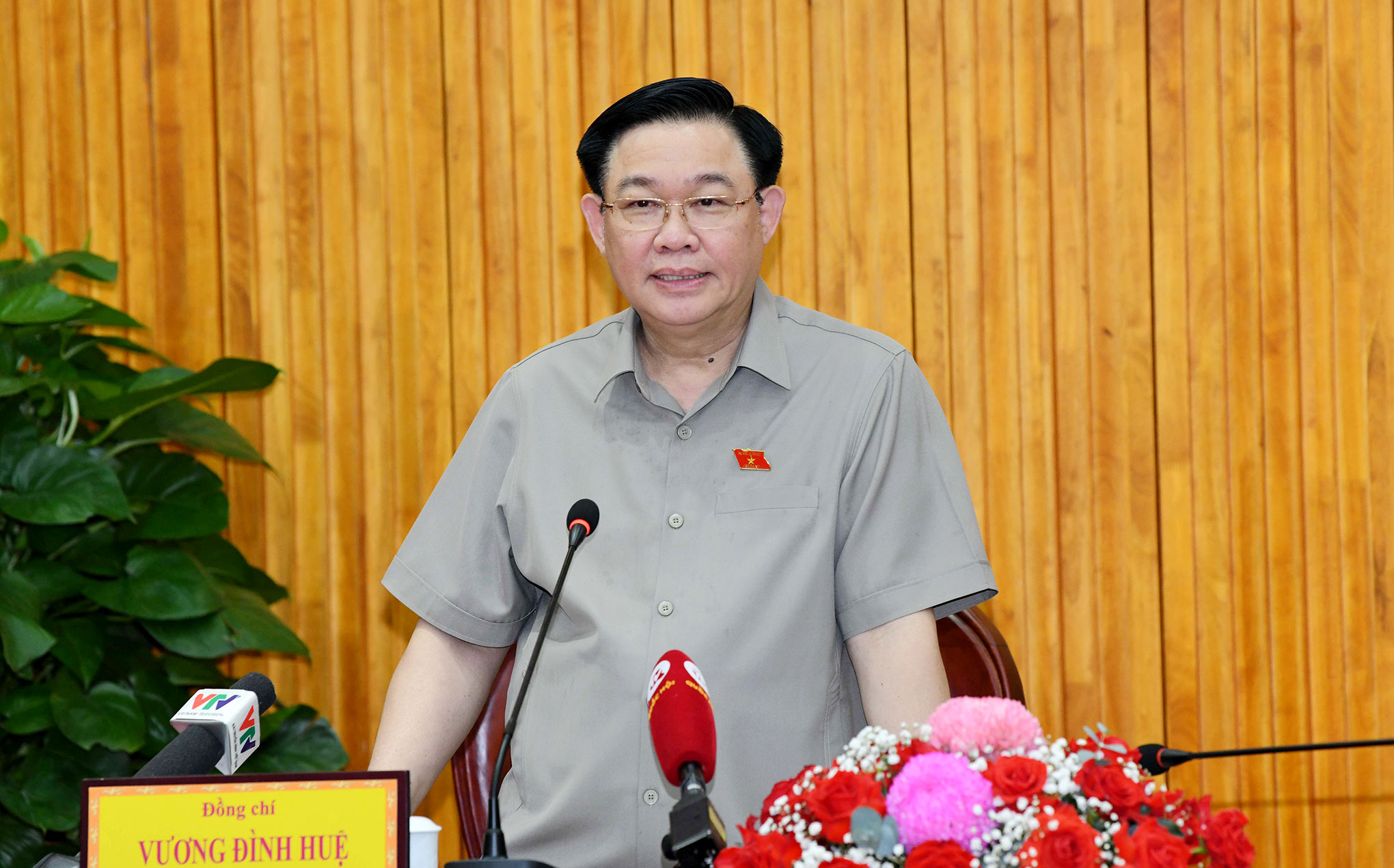 Chủ tịch Quốc hội phát biểu tại cuộc làm việc. Ảnh: Quốc hội