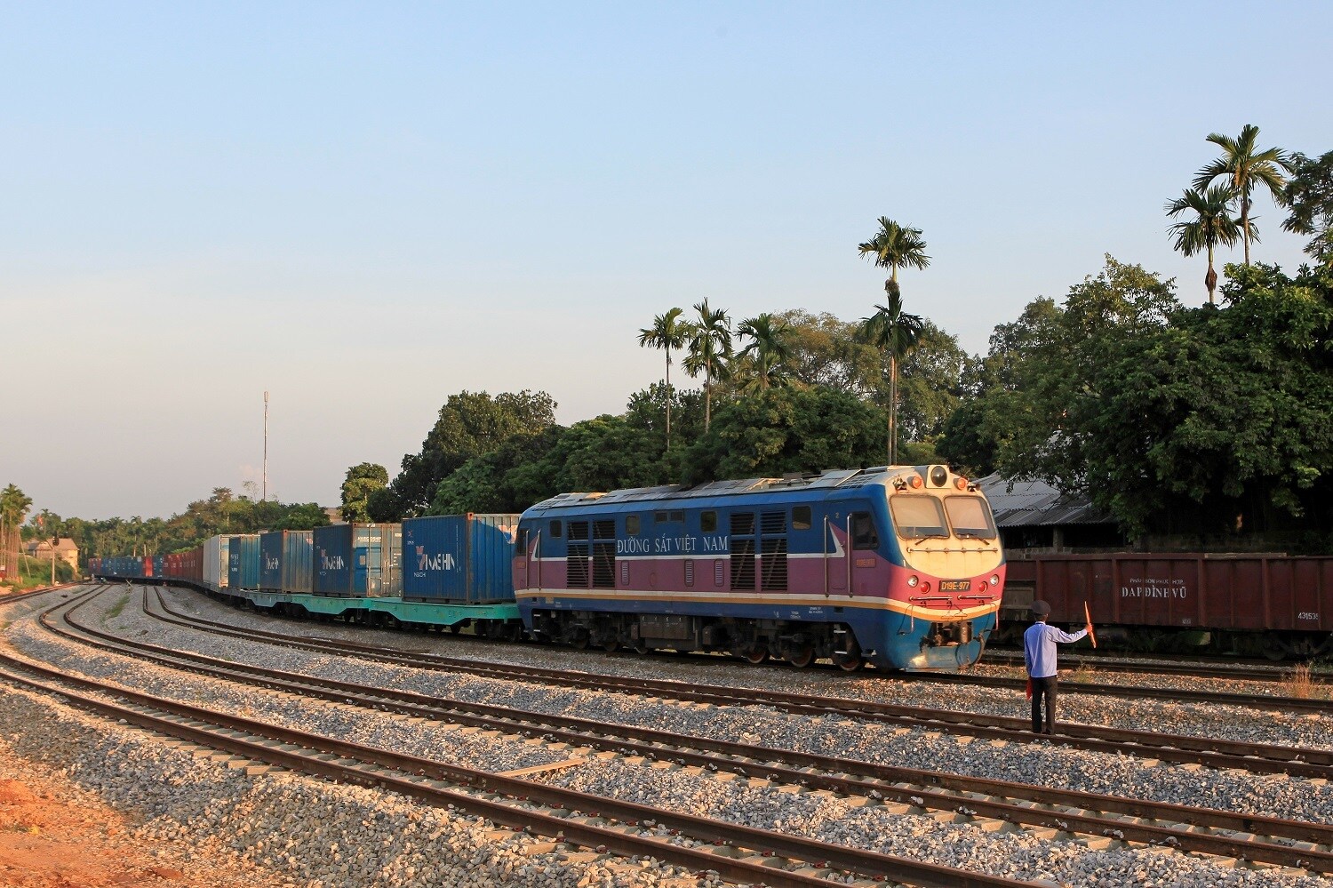 Bình Dương đang định hướng nghiên cứu tuyến đường sắt từ huyện Bàu Bàng đi tỉnh Tây Ninh, để qua cửa khẩu Mộc Bài.