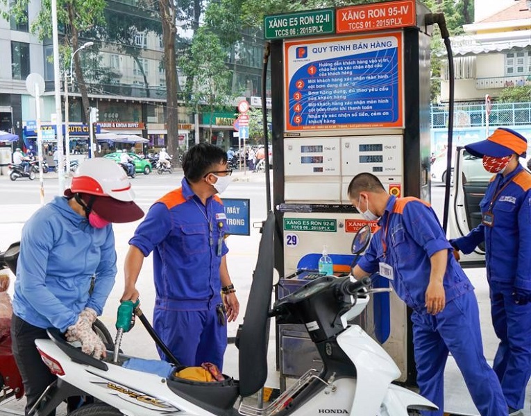 Giá xăng dầu đồng loạt giảm từ chiều ngày 7/3/2024.