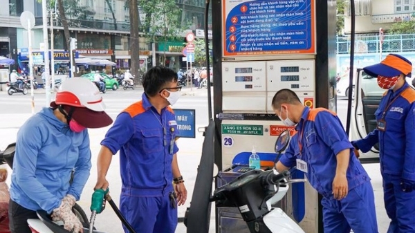 Giá xăng dầu đồng loạt giảm
