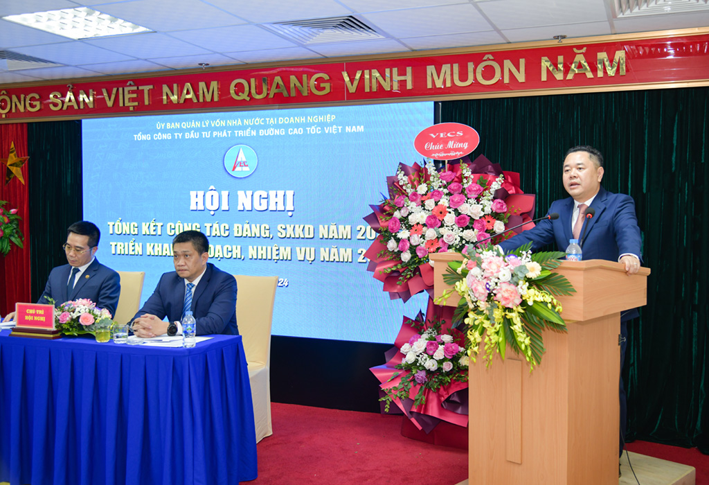 Phó Chủ tịch Ủy ban Quản lý vốn đề nghị VEC hoàn thiện phương án đầu tư; khẩn trương báo cáo Ủy ban trình Thủ tướng Chính phủ xem xét chấp thuận đầu tư mở rộng hai tuyến cao tốc.