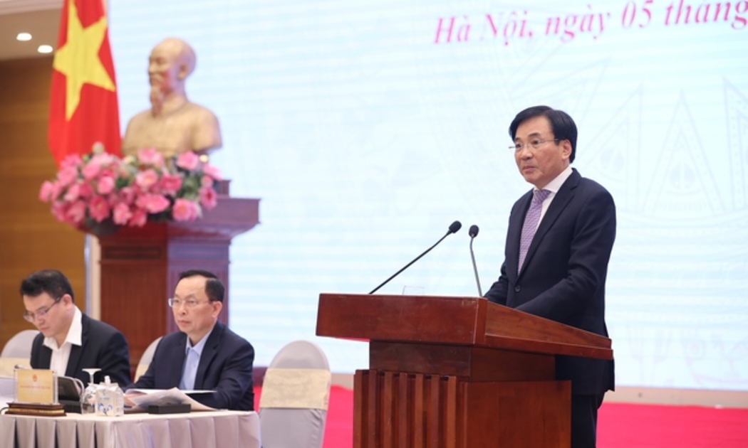 Bộ trưởng, Chủ nhiệm Văn phòng Chính phủ Trần Văn Sơn, Người Phát ngôn của Chính phủ, chủ trì họp báo thường kỳ Chính phủ tháng 12/2023 - Ảnh: VGP.