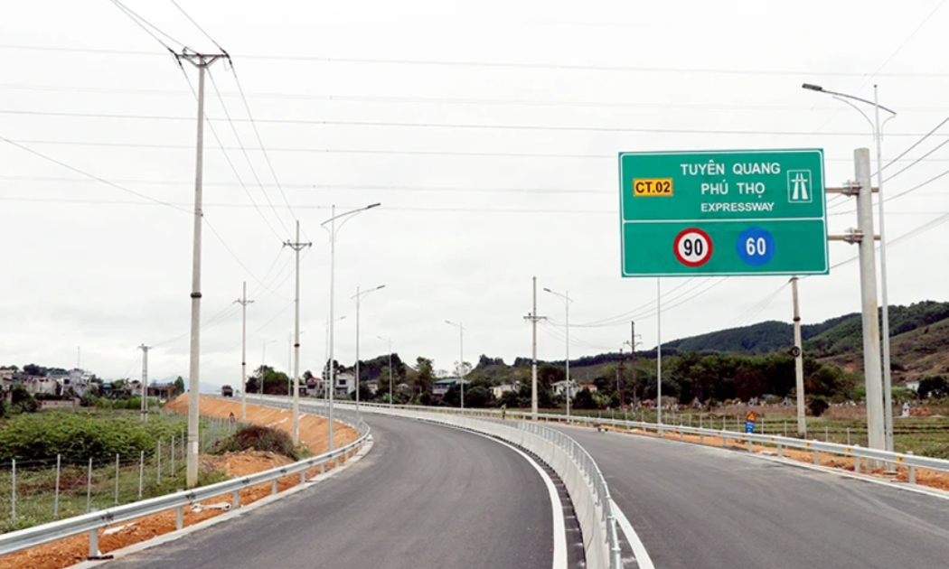 Năm 2023, cả nước đưa vào khai thác 475 km cao tốc, xấp xỉ bằng cả giai đoạn 2016 - 2020, trong đó có tuyến cao tốc do địa phương là chủ đầu tư.