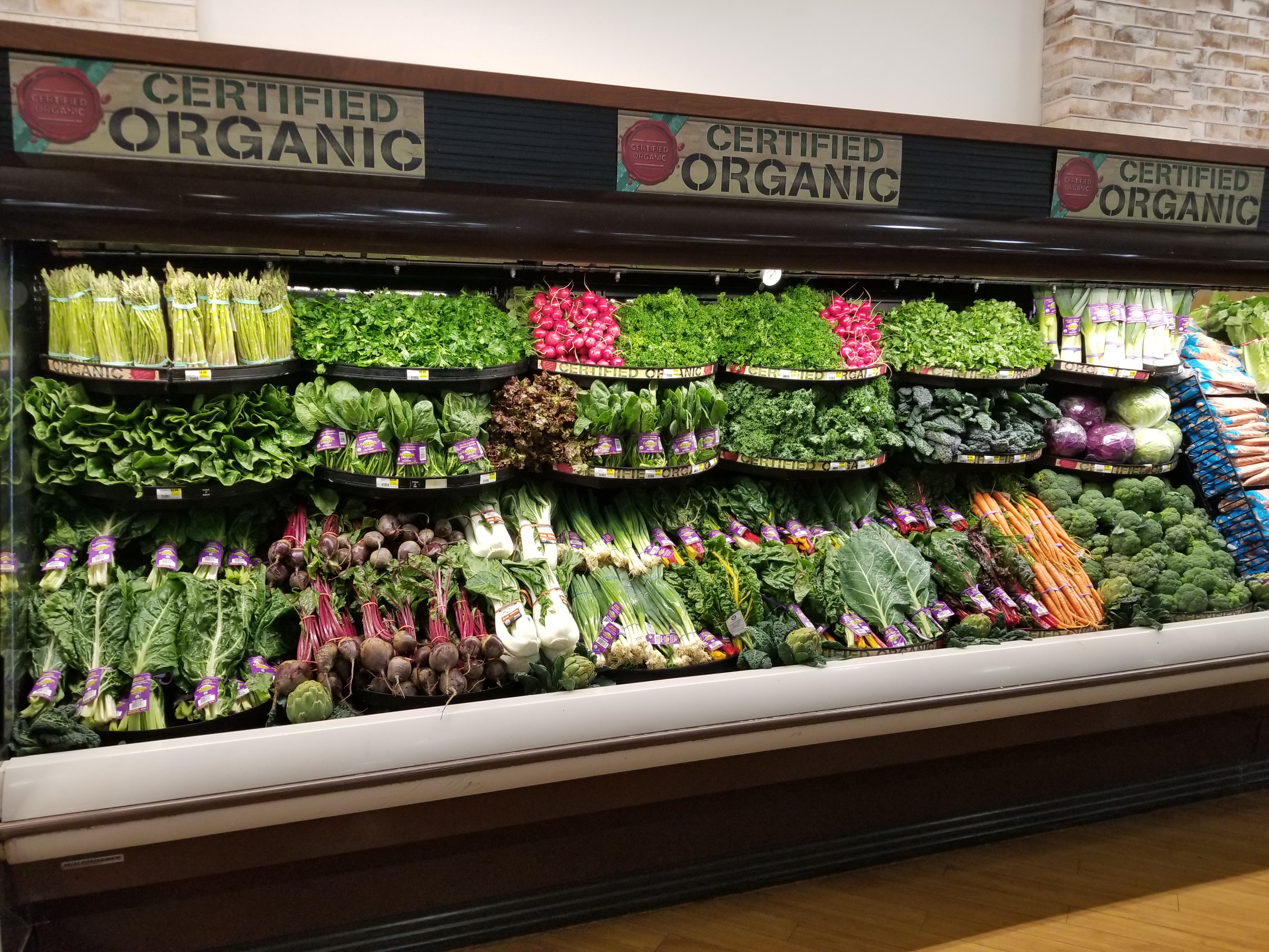 Người ti&ecirc;u d&ugrave;ng hiện đang c&acirc;n nhắc nhiều về m&ocirc;i trường, b&ecirc;n cạnh sức khỏe c&aacute; nh&acirc;n, khi mua thực phẩm.