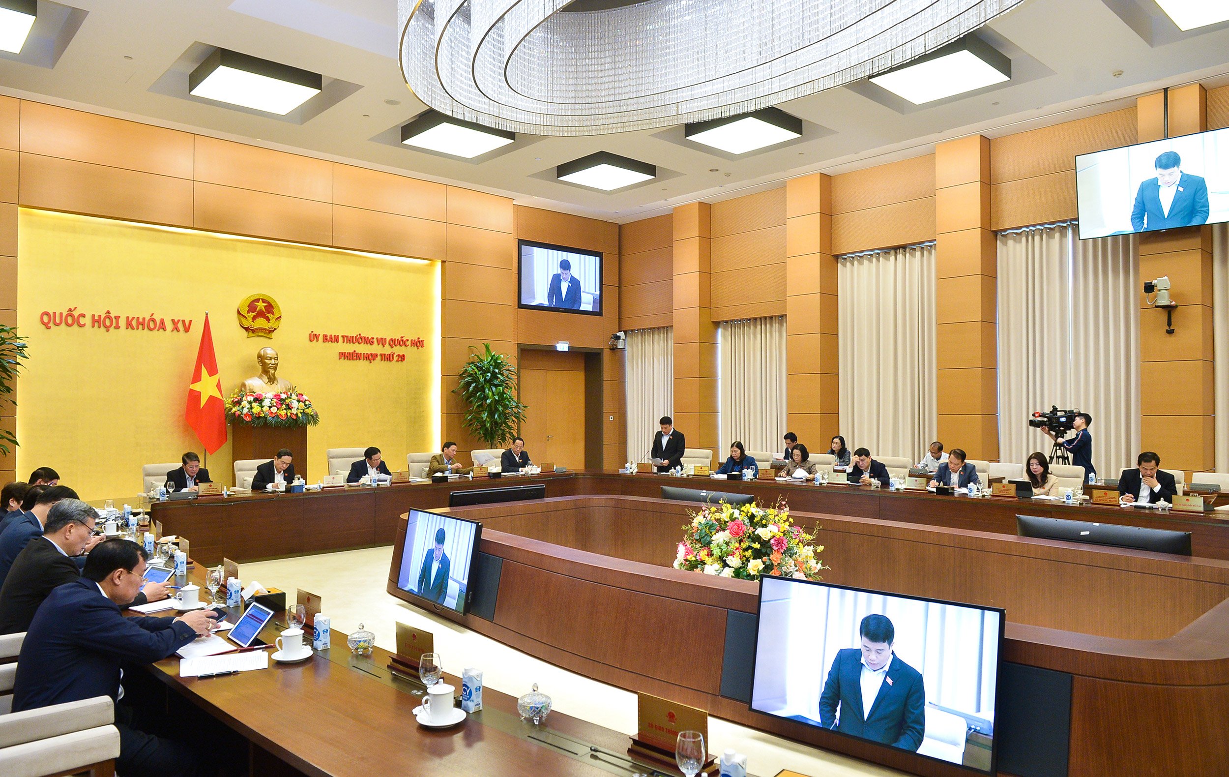 Toàn cảnh phiên họp. Ảnh: Quốc hội