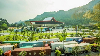 Vietnam-China border trade up in new year