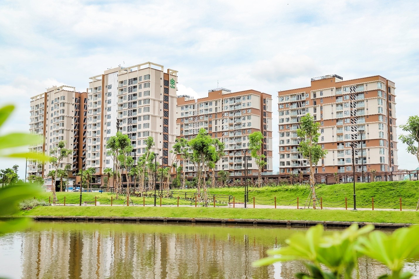 Flora Panorama là cụm căn hộ mới nhất được bàn giao trong năm 2023 tại Mizuki Park.