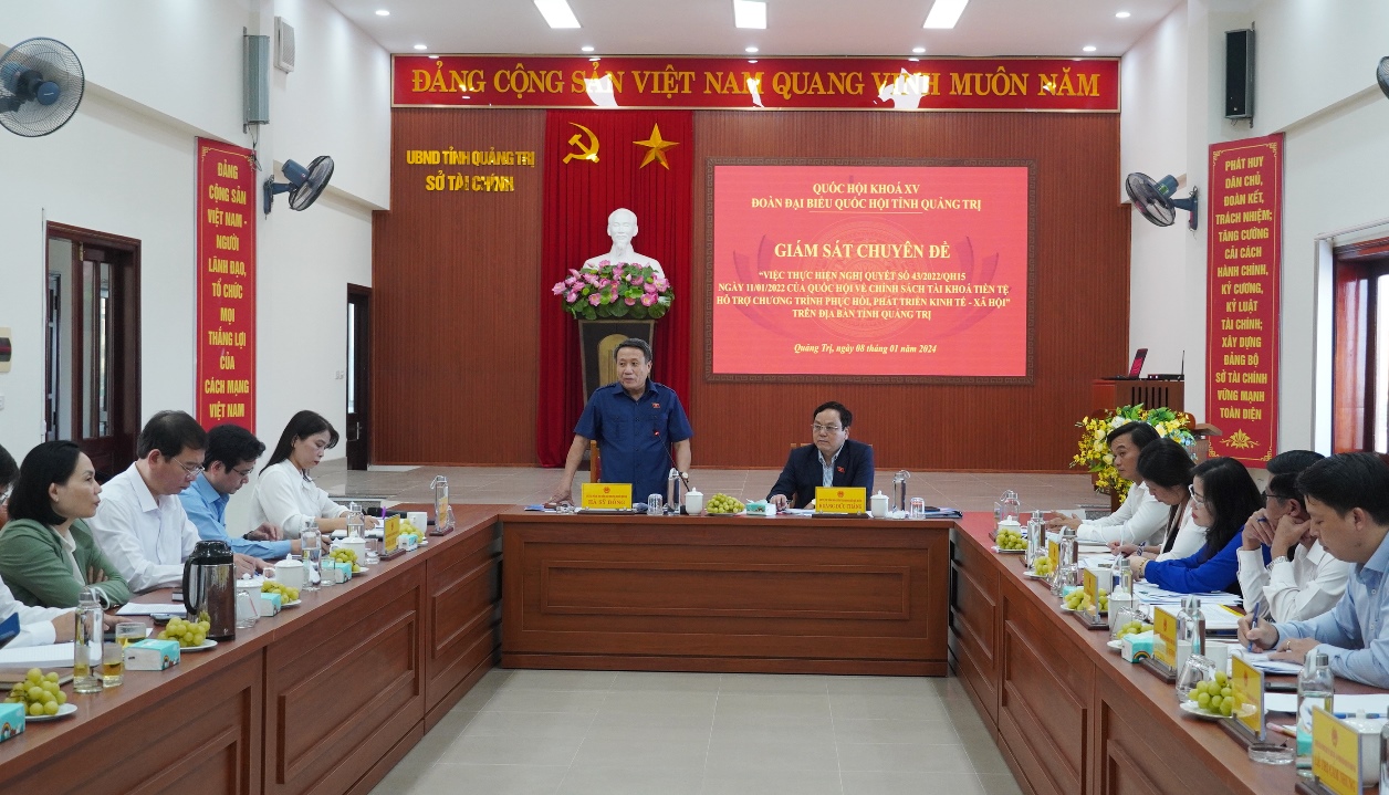 Toàn cảnh buổi làm việc