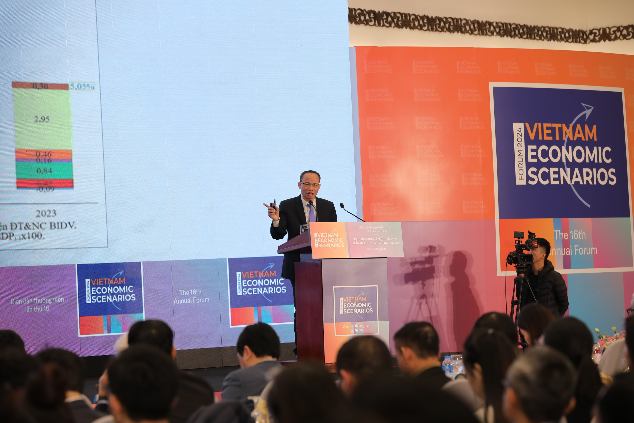 Ông Cấn Văn Lực, Thành viên Hội đồng Tư vấn Chính sách Tài chính Tiền tệ Quốc gia - Ảnh: Chu Xuân Khoa.