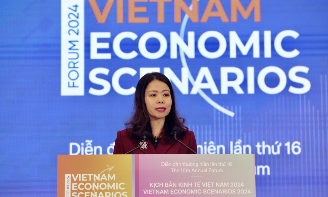 Thứ trưởng Bộ Ngoại giao gợi mở một số xu hướng đáng chú ý nổi lên về kinh tế toàn cầu năm 2024 - Ảnh: Việt Dũng.