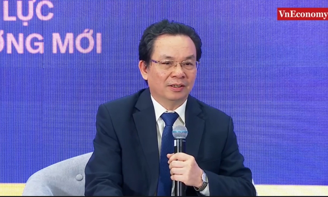 GS.TS. Hoàng Văn Cường, Ủy viên Ủy ban Tài chính Ngân sách Quốc hội chia sẻ tại Diễn đàn.