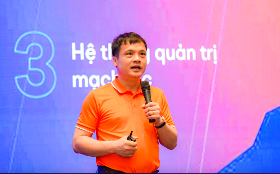 Tổng giám đốc tập đoàn FPT Nguyễn Văn Khoa.