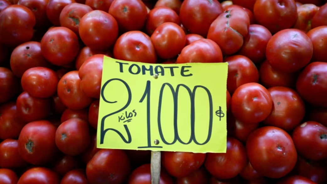 Giá cả leo thang đè gánh nặng lên người tiêu dùng ở Argentina - Ảnh: Getty Images