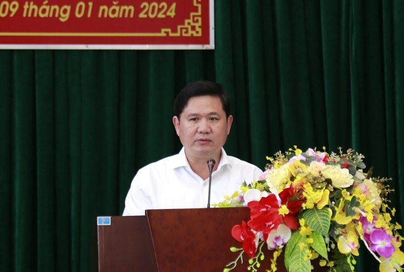  Giám đốc Sở Tài nguyên và Môi trường Thanh Hóa Lê Sỹ Nghiêm phát biểu tại hội nghị.
