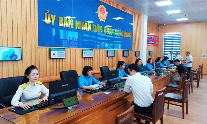 Quận Hồng Bàng đứng đầu nhóm quận huyện về chỉ số năng lực cạnh tranh và chỉ số cải cách hành chính và sự hài lòng của người dân