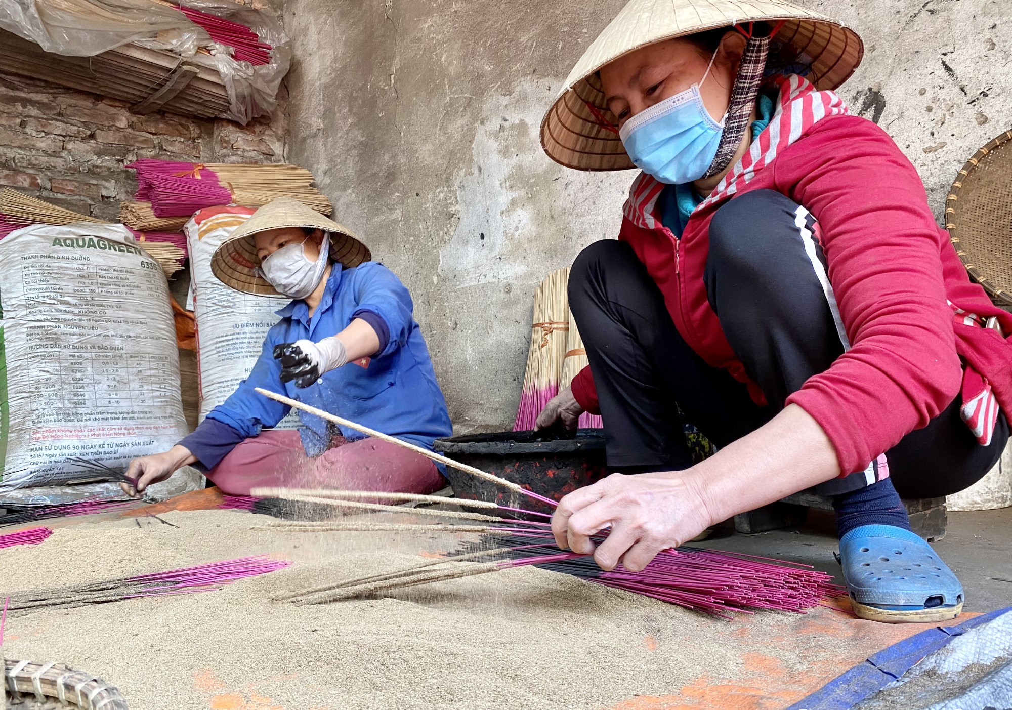 Những ngày này, làng hương Đông Khê bước vào thời điểm nhộn nhịp nhất trong năm