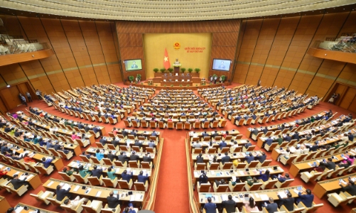 Ngày 15/1, Quốc hội khai mạc kỳ họp bất thường lần 5 xem xét thông qua Luật Đất đai (sửa đổi) và Luật các tổ chức tín dụng (sửa đổi)