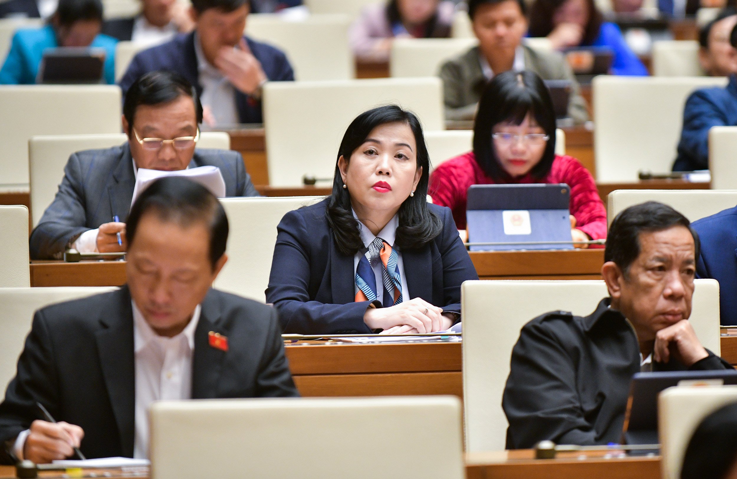 Quốc hội nghe tờ trình về bổ sung Kế hoạch đầu tư công trung hạn vốn ngân sách trung ương giai đoạn 2021-2025, ảnh: Quochoi.vn.