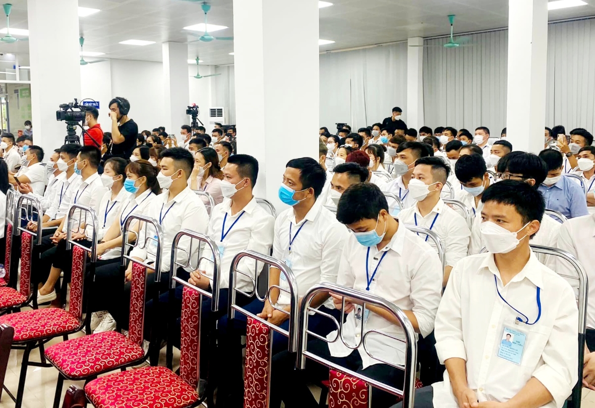 Giáo dục định hướng cho người lao động trước khi xuất cảnh. Ảnh: Nhật Dương.