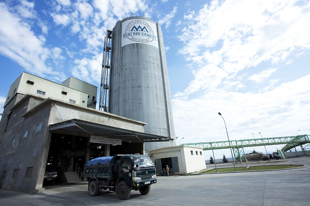Công ty Xi măng Nghi Sơn một trong những doanh nghiệp nộp thuế lớn nhất tỉnh Thanh Hóa