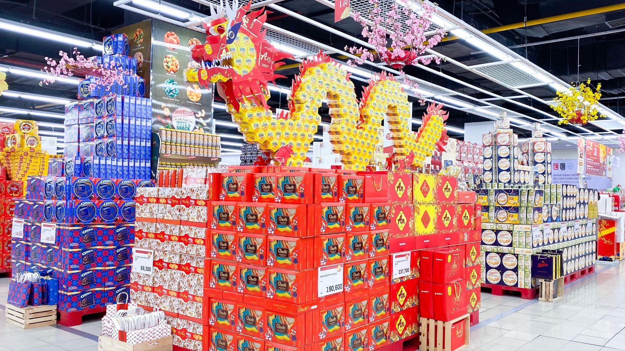 C&ocirc;ng ty TNHH Thực phẩm Orion Vina sẽ cung cấp ra thị trường đến 32.000 tấn b&aacute;nh kẹo trong dịp Tết 2024.