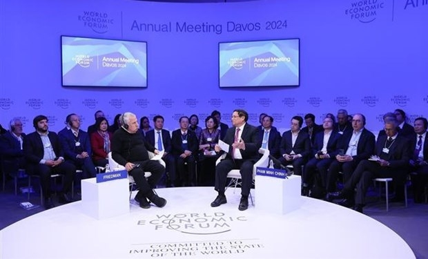 PM attends WEF policy dialogue on Vietnam’s global vision