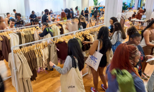 Thời trang nhanh sẽ tăng tốc trong năm 2024?