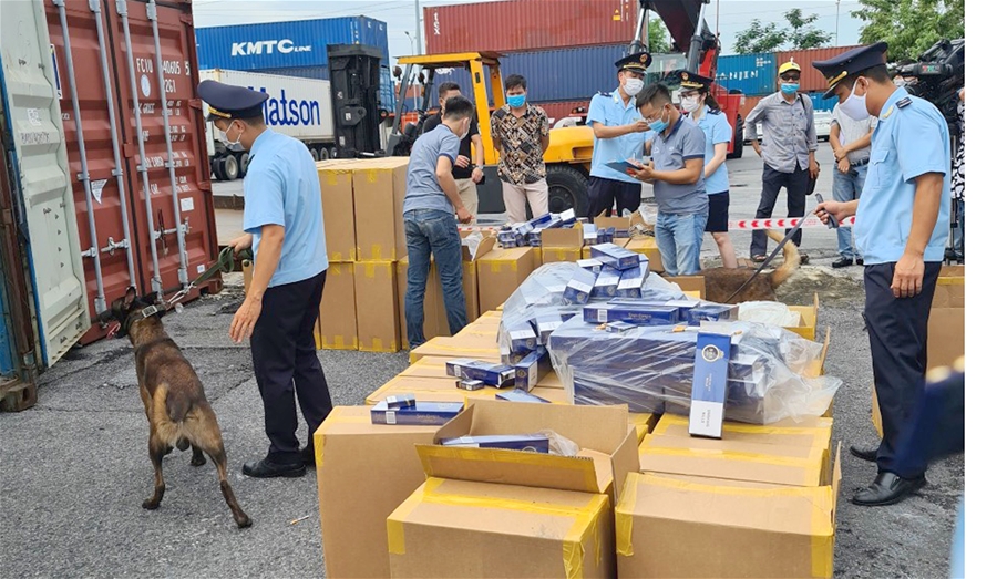 Tình hình buôn lậu, gian lận thương mại trong năm 2023 diễn ra phức tạp 