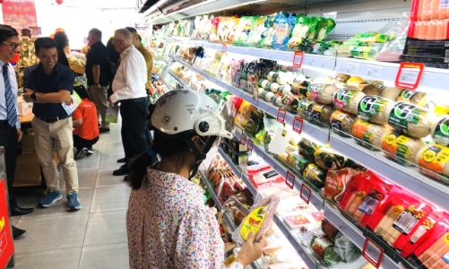 Nhà bán lẻ TP.HCM đẩy mạnh ưu đãi cho người tiêu dùng mua sắm Tết sớm