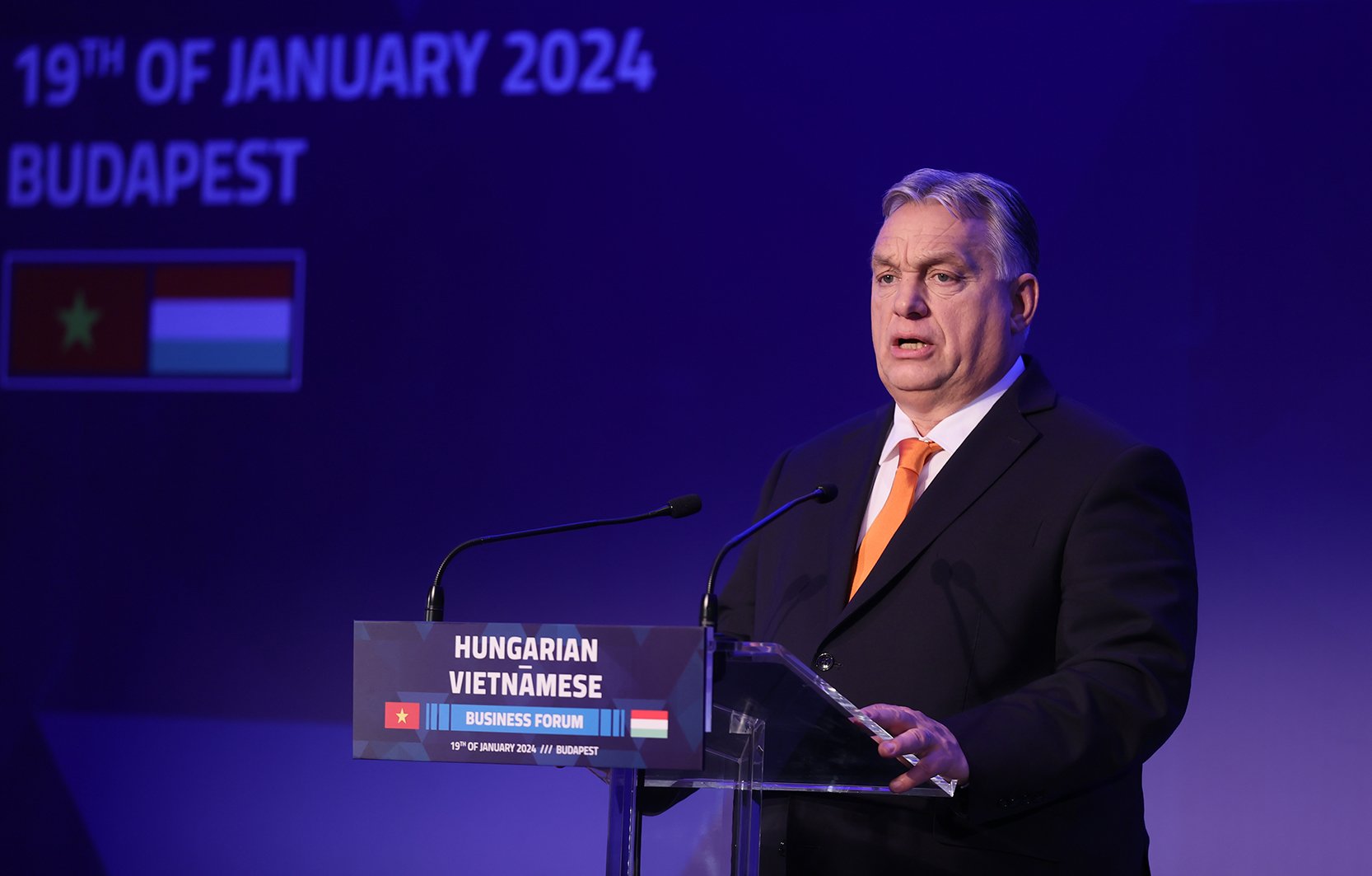 Thủ tướng Hungary Viktor Orbán phát biểu tại diễn đàn - Ảnh: VGP