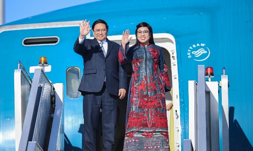 Thủ tướng Phạm Minh Chính bắt đầu thăm chính thức Romania