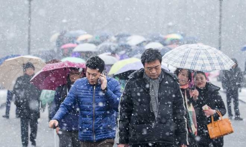 Kinh tế Trung Quốc ì ạch, 400 triệu người trung lưu đối mặt  khủng hoảng