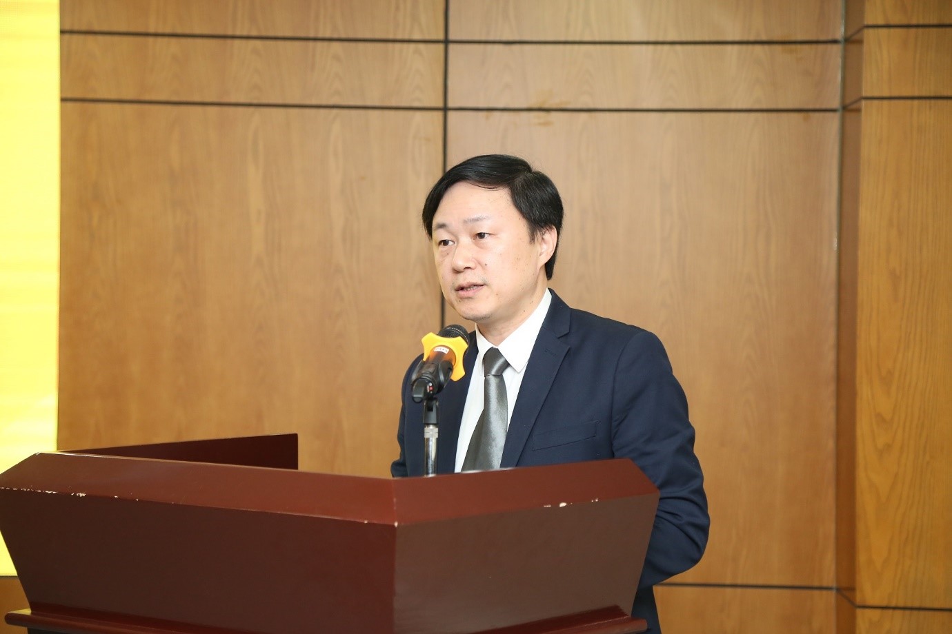 Ông Trần Hải Nam - Phó vụ trưởng Vụ Bảo hiểm xã hội, Bộ Lao động Thương binh và xã hội phát biểu.